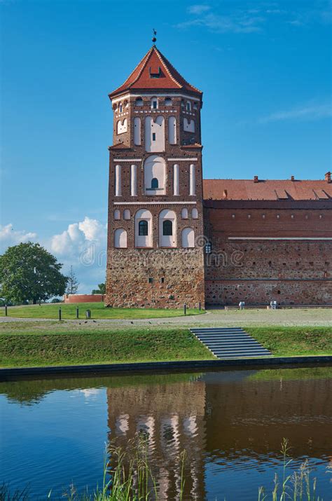 Mir Castle Complex Belarus Stock Photo Image Of Sunny Blocks 98522862