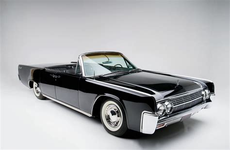 Hagerty Names Top 10 Classic Convertibles For Summer
