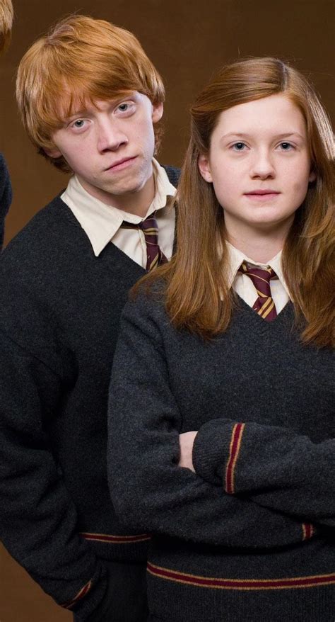 Ron Ginny Weasley Post An Adorable Reunion Photo Harry Potter Girl