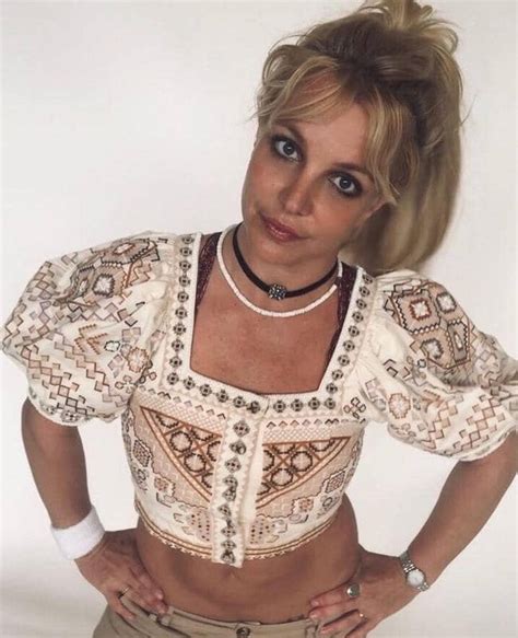 Britney Spears Demanding Attention In Odd New Instagram Posts Nz Herald