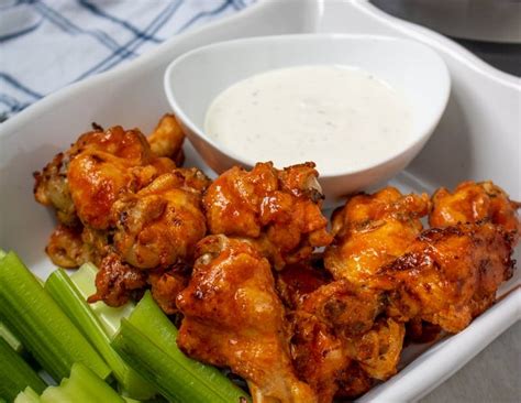 Grab your favourite plain frozen chicken wings. Costco Frozen Chicken Wings Nutrition : Air Fryer Chicken Wings Extra Crispy Natashaskitchen Com ...
