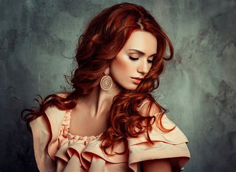 Women Model Face Redhead Wavy Hair Nadezhda Neyasova Women Indoors Looking Away Long