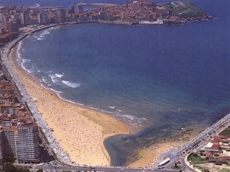 Playa De San Lorenzo Gijón Playas Asturianas La Nueva España