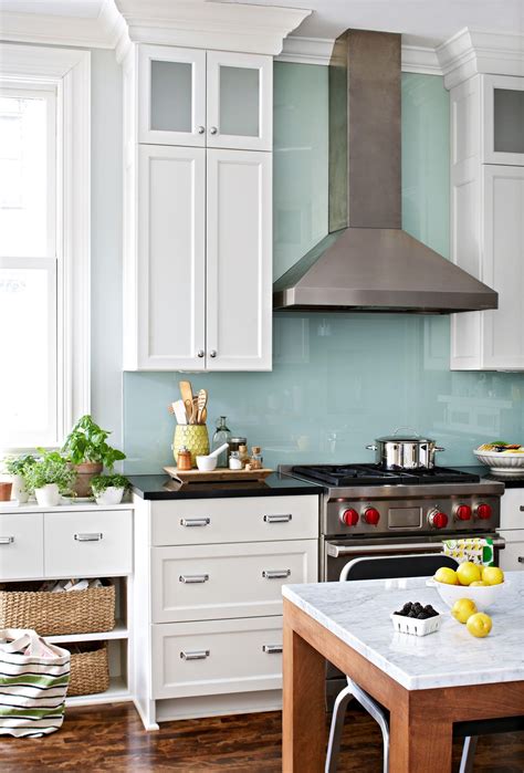 9 No Fail Strategies For Using Color In A Modern Kitchen Kitchen Backsplash Designs Kitchen