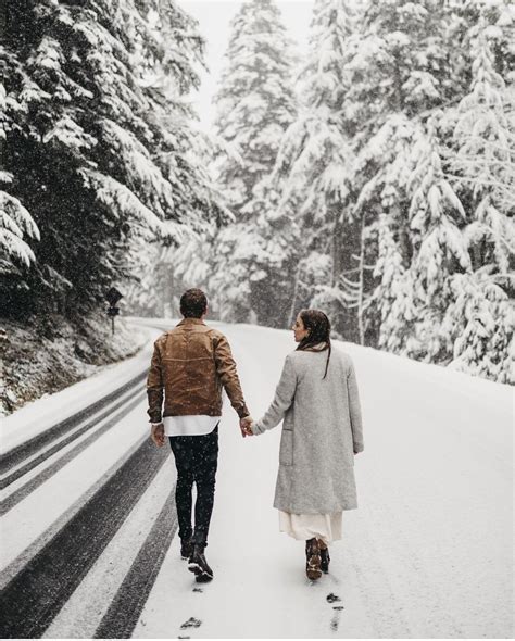 Pin By Eilley Alexis On Fallwinter Couple Shoots Couple Photography
