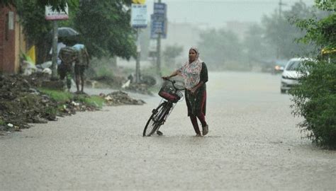 Monsoon Reaches Delhi Early Advances To Most Parts Of Country Heavy