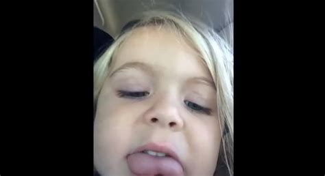 3 Year Old Takes 677 Selfies In A Minute It S Insane