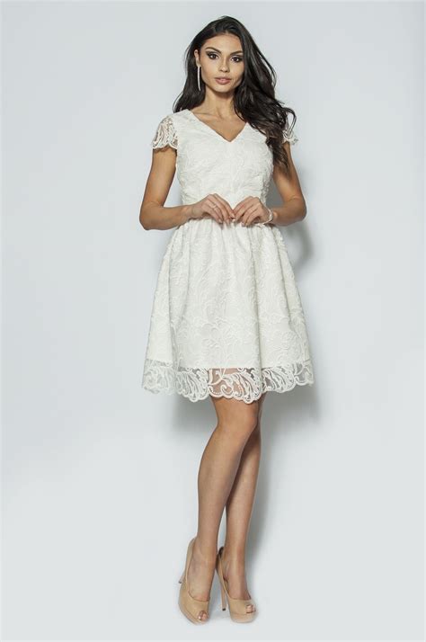 Elagancka biała sukienka z gipiury Model IP Sukienki MM