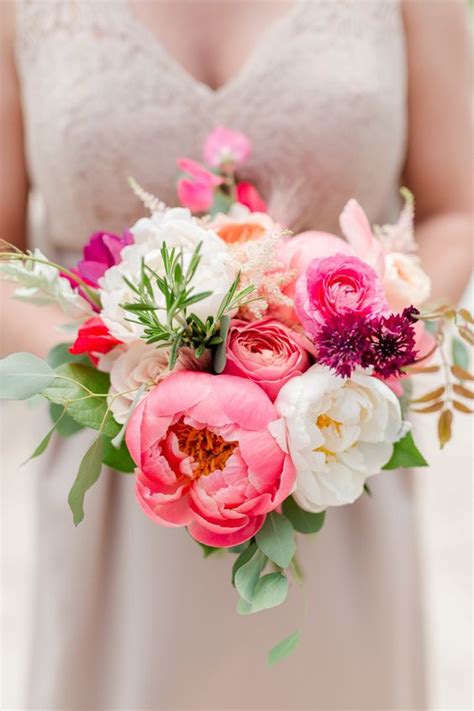 32 Stunning Springsummer Wedding Bouquets For Brides Weddingsonline