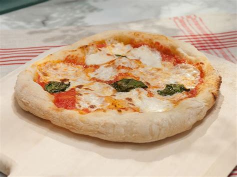 Neapolitan Margherita Pizza Recipe Katie Lee Biegel Food Network