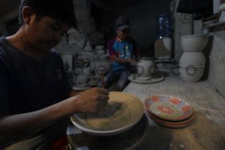Sentra Kerajinan Keramik Rumahan Di Bandung Datatempo