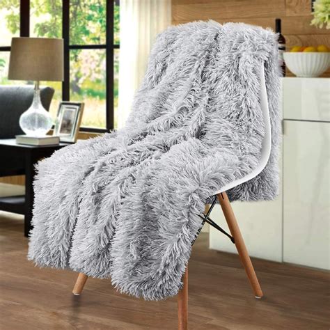 Junovo Super Soft Faux Fur Shaggy Blanket Twin Size Cozy Fluffy