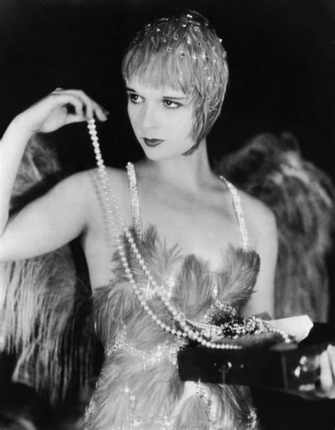 1920s style icons louise brooks the bob and flapper fashion