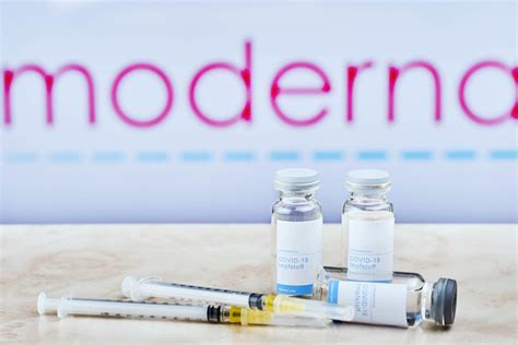 The astrazeneca vaccine, which is deployed in europe, is vying to be the fourth available in the united states. Impfstoff Moderna - M9hbyvh 23z4um : Auch in kanada und ...