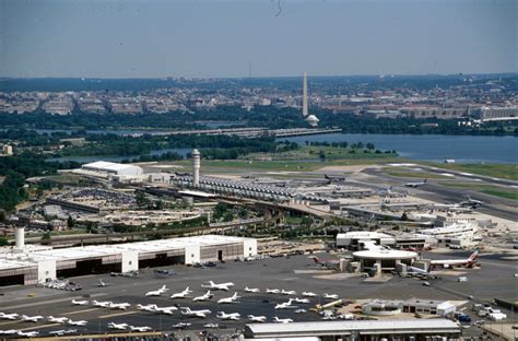 Aeropuerto Nacional Ronald Reagan De Washington Megaconstrucciones