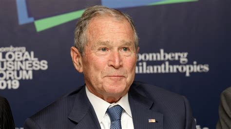 Former President Bush Pays Tribute To Immigrants In New Book Nbc10