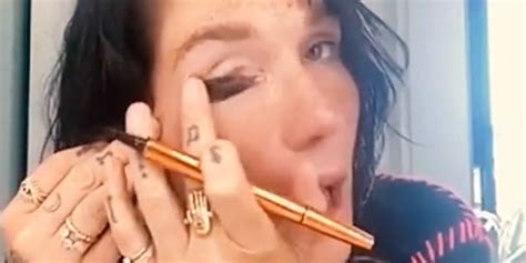Kesha Recreates Her ‘tik Tok Single Cover In Viral Tiktok Watch