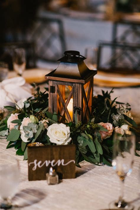 20 Greenery Filled Winter Wedding Ideas To Inspire