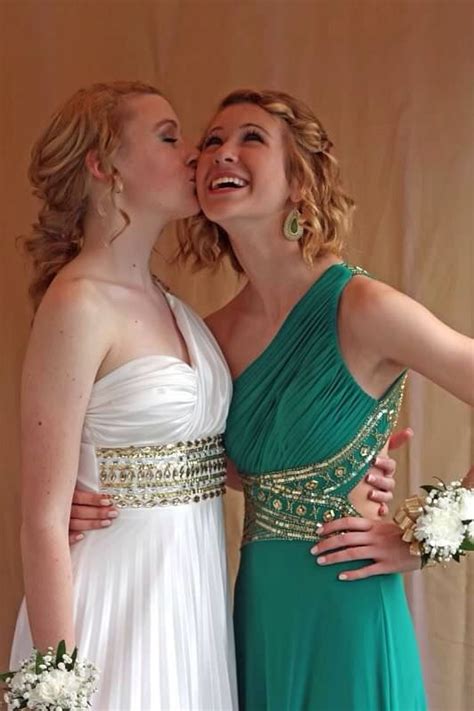 Pin By Bruene Gussie On Lesbian Prom Wedding Dresses Prom Photos