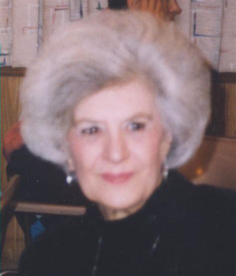 Obituary Of Marie E Lun G Thomas Gentile Funeral Home Serving H