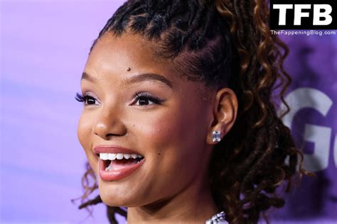 Halle Bailey Shows Off Her Sexy Tits At Varietys 2022 Power Of Young Hollywood Celebration 92