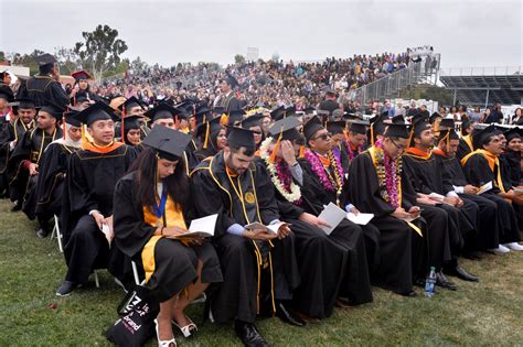 Photos Csulb Commencement Season Kicks Off With Engineering Students