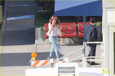 Jennifer Lopez Supports Leah Remini On Dwts Photo