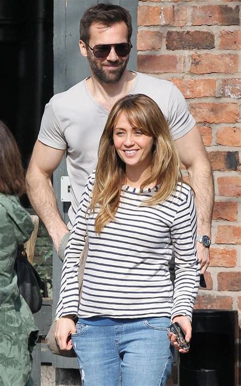 pregnant samia ghadie and sylvain longchambon kiss outside cafe free download nude photo gallery