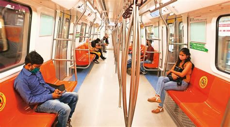 Long Queues Outside Stations Due To Govt Cap On Passengers Inside Trains Delhi Metro Delhi News