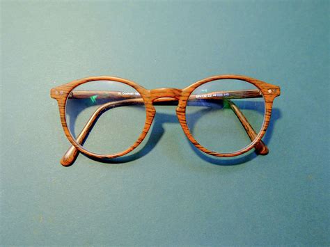 Bifocals Aoe4d