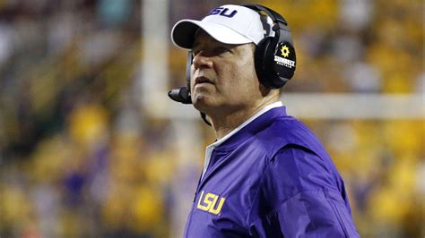 Les Miles Reportedly Headed Back To Big To Coach Kansas Chicago Tribune