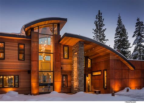 Mountain Retreat Near Lake Tahoe Radiates Cozy Brilliance