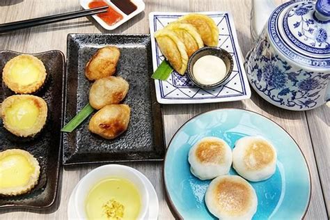 A simple guide to dim sum dishes with names, pictures and descriptions to help you order at your favorite restaurant. 10 Best Dim Sum Restaurants In KL To Try This Weekend ...