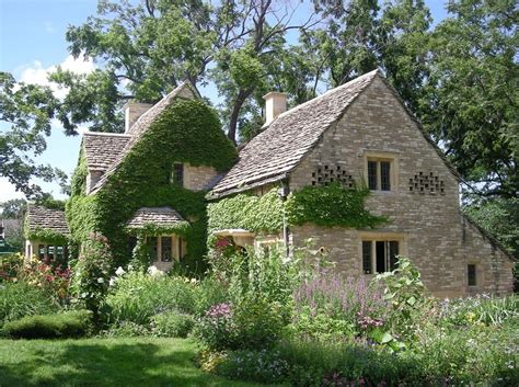 5 Of The Luxury Cotswold Cottages That Feel Like Home