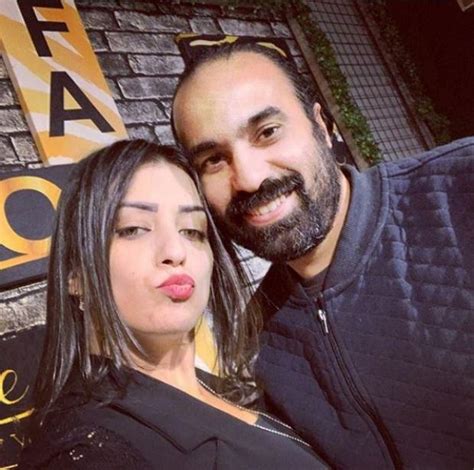 هي سارة ابنة هارون زوجة سيدنا ابراهيم وابنة عمه، وهي أجمل نساء قصة السيدة سارة زوجة النبي إبراهيم: هن | زوجة جمال حمزة عن الهجوم على الزمالك: كنت متعصبة ...