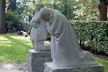 Käte Kollwitz "die trauernden Eltern" Foto & Bild | kunstfotografie ...