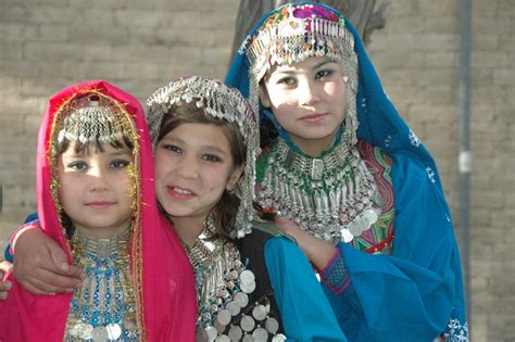 Hazara Girls In Hazaragi Culture Dresses Hazara News