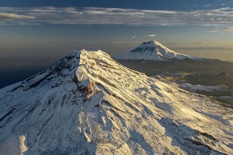 Leyenda De Los Volcanes Popocatépetl E Iztaccíhuatl El Souvenir