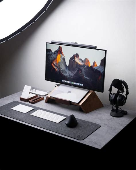 Best Laptop Stands For Your Laptop Desk Setup Minimal Desk Setups Pc