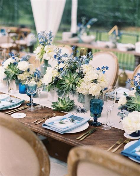 Ways To Dress Up Your Wedding Reception Tables Fab Mood Wedding Colours Blue