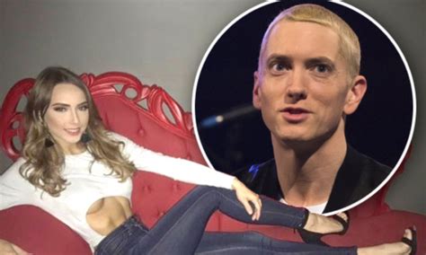 Eminems Daughter Hailie Scott Flaunts Her Abs In Snap