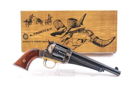 Uberti Emf 1875 Outlaw 44 40 Revolver Auctions Online Revolver Auctions