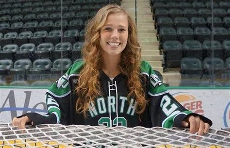 Tanja Eisenschmid German Ice Hockey Women S Hockey Hockey Girls University Of North Dakota