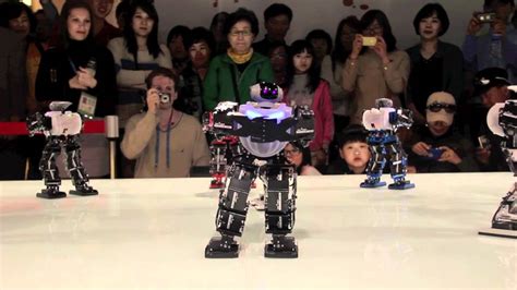 Kpop Dancing Robots Youtube