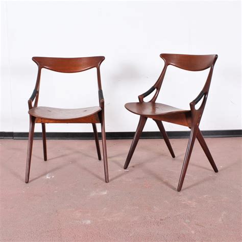 Midcentury Set Of Two Teak Danish Chair By Hovmand Olsen For Mk