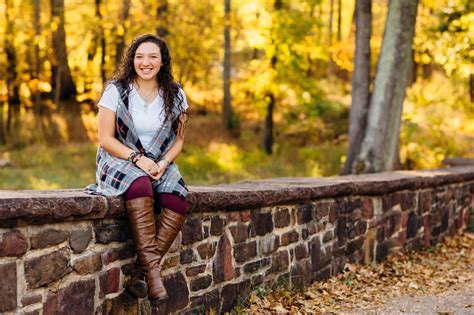 Manassas Battlefield Senior Session Senior Portrait Photographer In