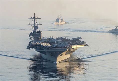 Stunning Us Aircraft Carrier Images Pictures At Sea The Flight Deck