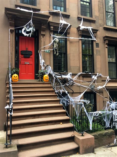 A guide to halloween 2020. Ghosts, Goblins and Great Decorations in The Big Apple ...