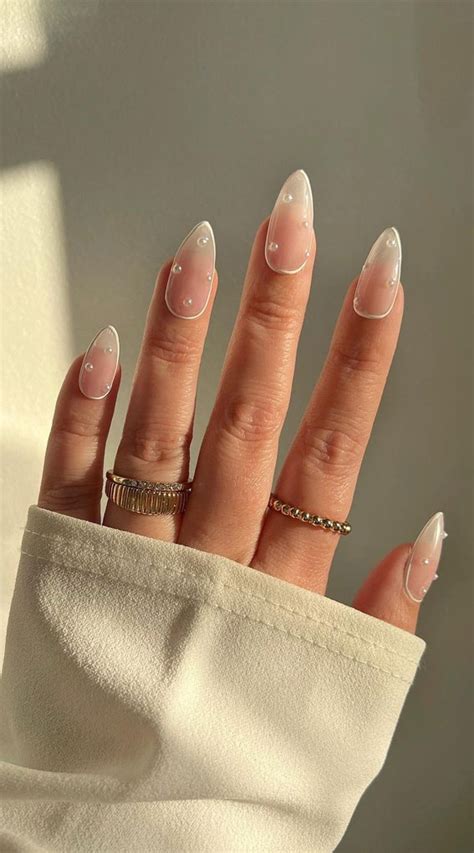 35 Almond Nails For A Cute Spring Update White Outline Nails With Pearls