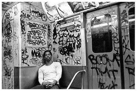 Graffiti In The Ny Subways Of The 70s And 80s Nyc Graffiti Nyc Subway